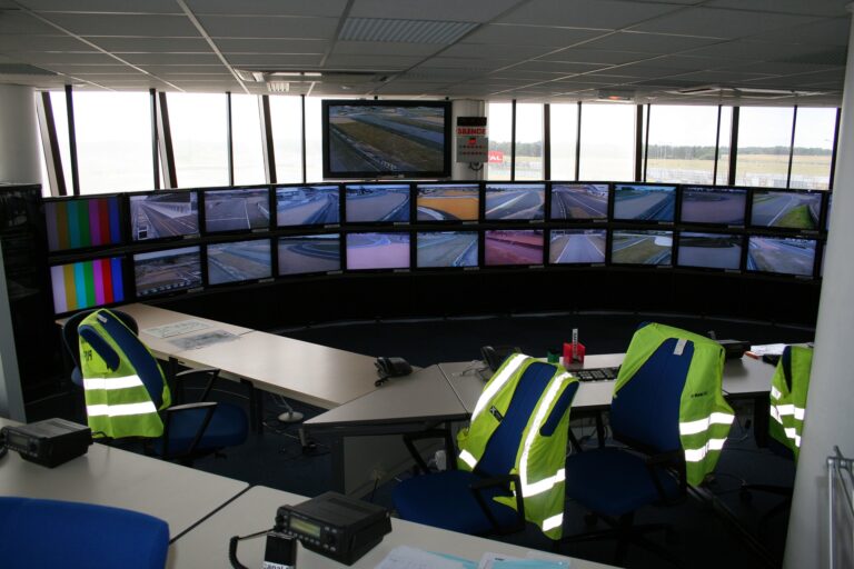 Elevating Project Governance: Key Strategies for Effective Oversight and Successful Outcomes